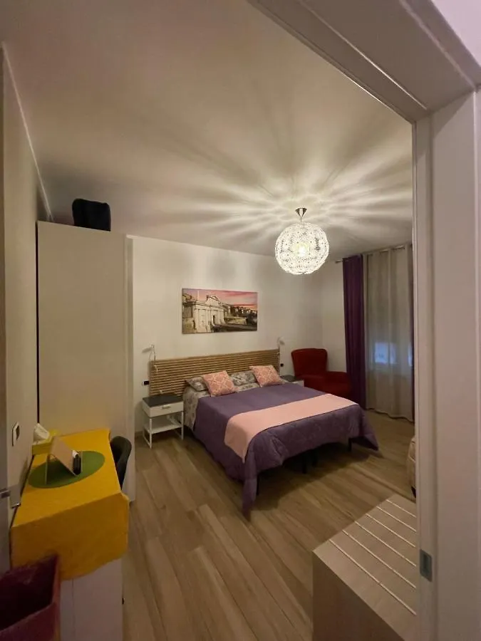 Smart House Rooms Central Luxury Bergamo 0*,  Italy