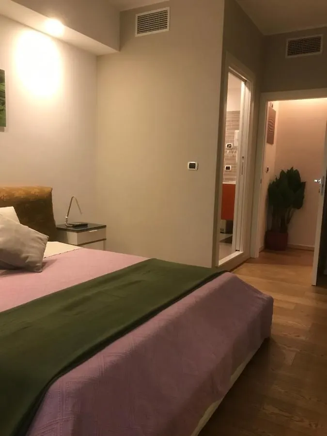 Smart House Rooms Central Luxury Bergame Italie